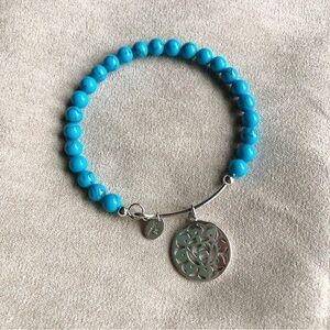 𝅺CHRYSALIS turquoise gemstone throat chakra bracelet.